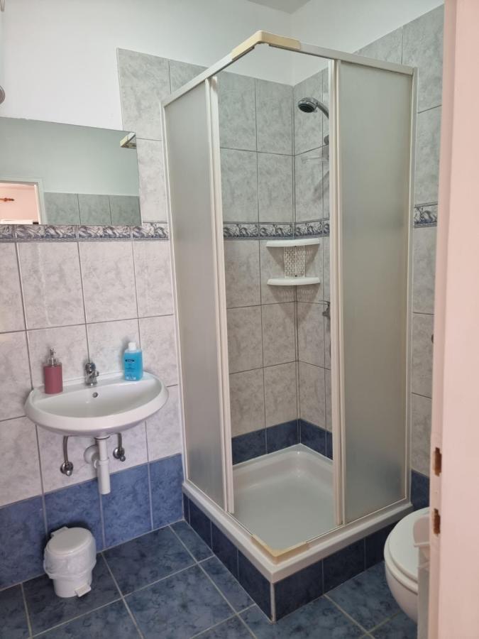 Apartmani Alen Dinjiska Exterior photo