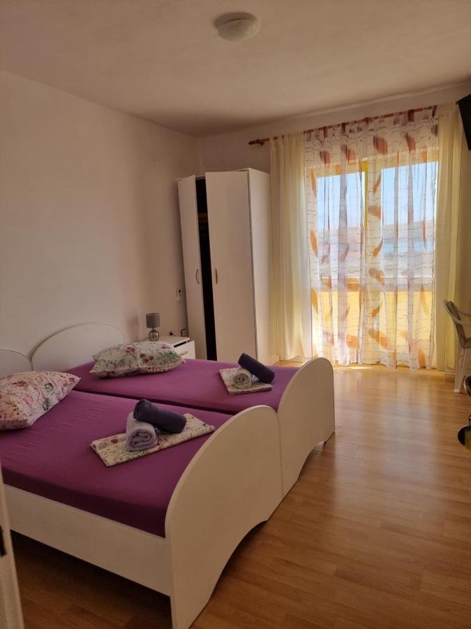 Apartmani Alen Dinjiska Exterior photo